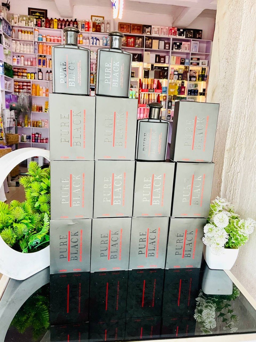 Pureblack perfume